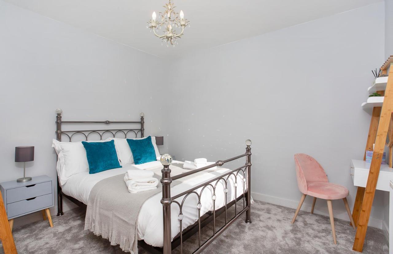 The Luxury Potting Shed With Free Parking! Lägenhet York Exteriör bild