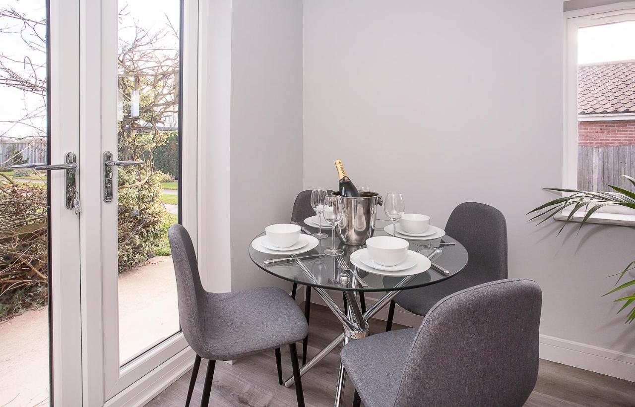 The Luxury Potting Shed With Free Parking! Lägenhet York Exteriör bild