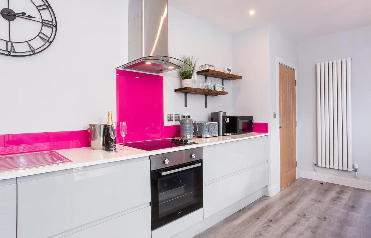 The Luxury Potting Shed With Free Parking! Lägenhet York Exteriör bild